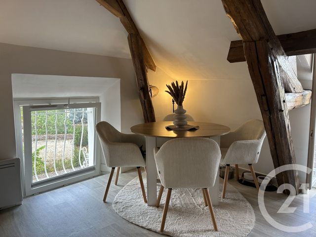 Appartement Studio &agrave; louer - 1 pi&egrave;ce - 23,52 m2 - Thomery - 77 - ILE-DE-FRANCE