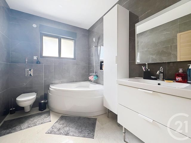 Afficher la photo en grand Maison à vendre - 5 pièces - 168 m2 - Cormontreuil - 51 - CHAMPAGNE-ARDENNE