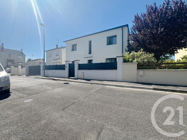 Afficher la photo en grand Maison à vendre - 5 pièces - 168 m2 - Cormontreuil - 51 - CHAMPAGNE-ARDENNE