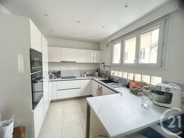 Appartement T5 &agrave; louer - 4 pi&egrave;ces - 106 m2 - Reims - 51 - CHAMPAGNE-ARDENNE