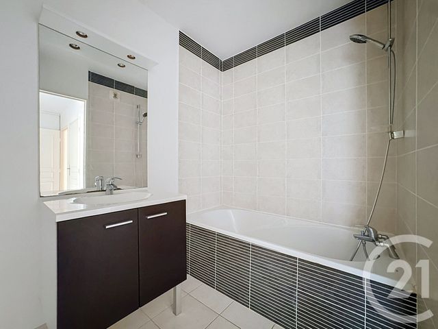 Appartement &agrave; vendre - 3 pi&egrave;ces - 68,73 m2 - Reims - 51 - CHAMPAGNE-ARDENNE