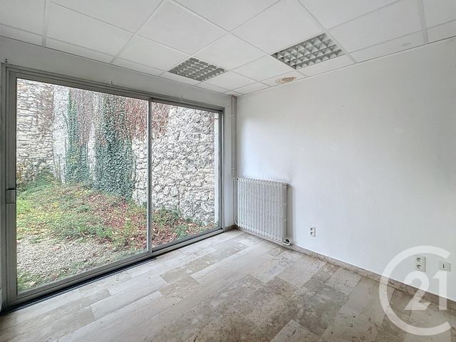 Appartement Local à louer - 5 pièces - 100 m2 - Reims - 51 - CHAMPAGNE-ARDENNE