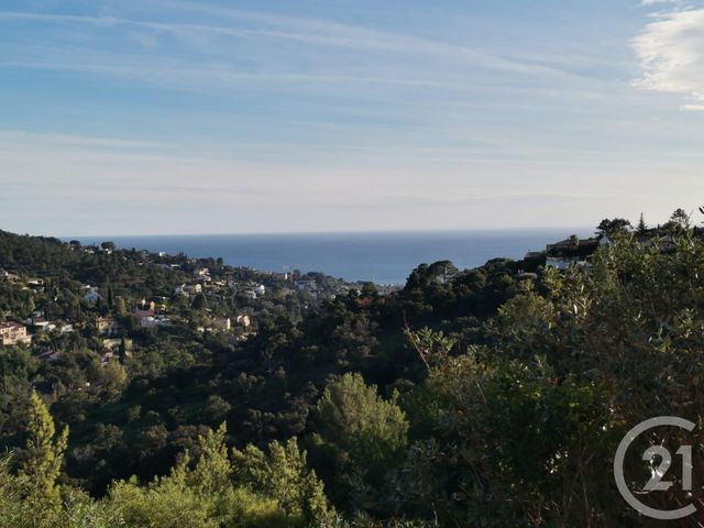 Terrain à vendre - 1913 m2 - Roquebrune Sur Argens - 83 - PROVENCE-ALPES-COTE-D-AZUR