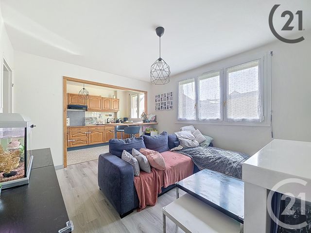 Appartement T3 à vendre - 3 pièces - 63 m2 - Tinqueux - 51 - CHAMPAGNE-ARDENNE
