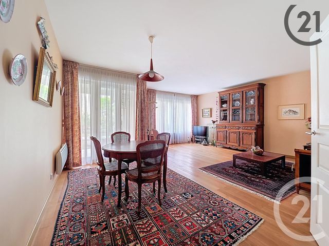 Afficher la photo en grand Appartement F5 à vendre - 5 pièces - 110,56 m2 - Reims - 51 - CHAMPAGNE-ARDENNE