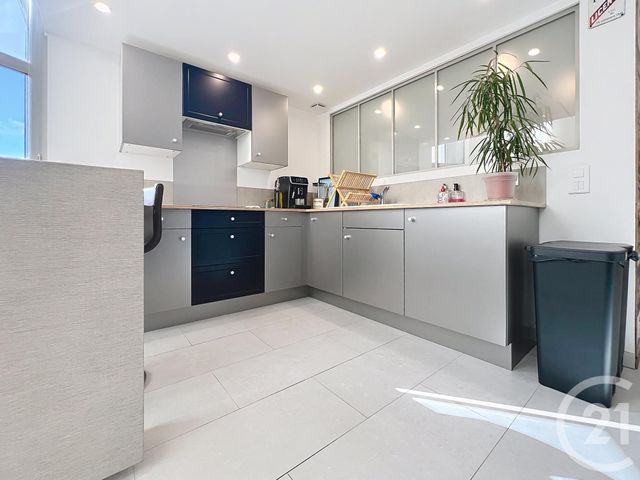 Appartement T2 à vendre - 2 pièces - 63,07 m2 - Reims - 51 - CHAMPAGNE-ARDENNE