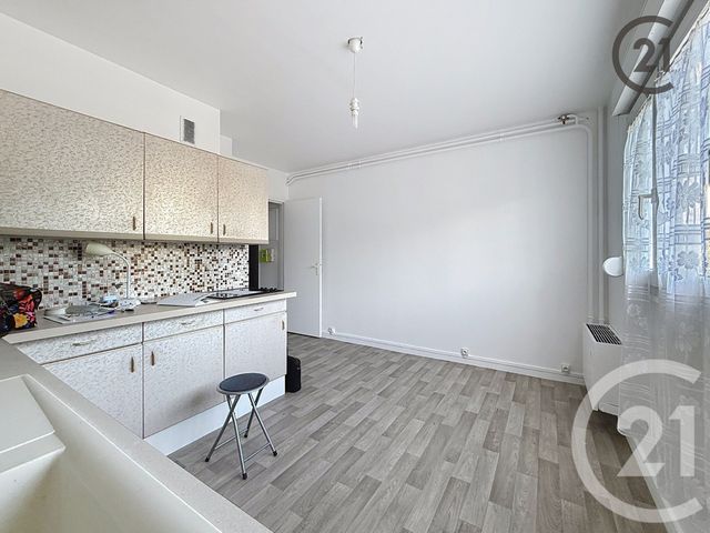 Afficher la photo en grand Appartement T2 à vendre - 2 pièces - 59,54 m2 - Reims - 51 - CHAMPAGNE-ARDENNE