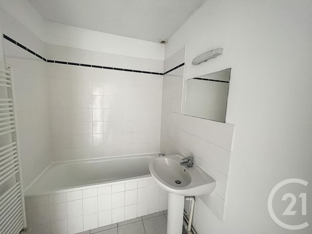 Appartement F3 à louer - 3 pièces - 77,83 m2 - Betheny - 51 - CHAMPAGNE-ARDENNE