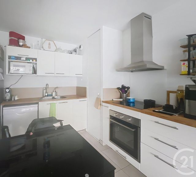 Appartement T3 à vendre - 4 pièces - 68,43 m2 - Bezannes - 51 - CHAMPAGNE-ARDENNE