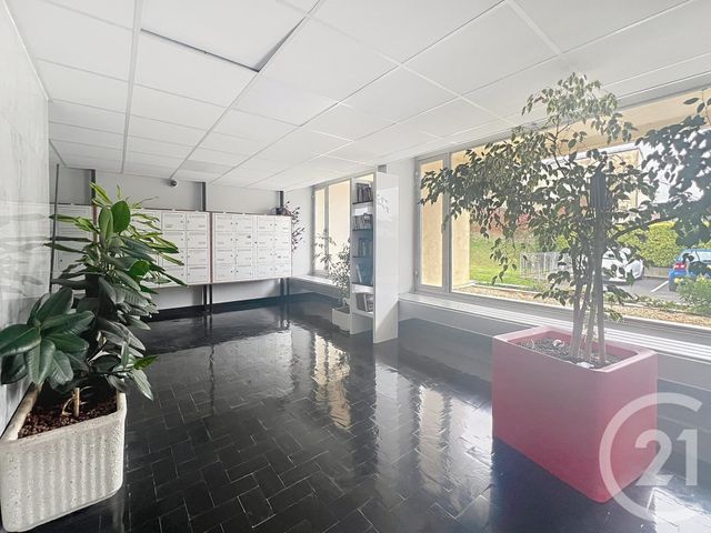 Appartement T2 à vendre - 2 pièces - 52,41 m2 - Tinqueux - 51 - CHAMPAGNE-ARDENNE