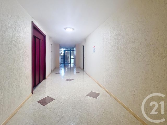 Appartement T2 à vendre - 2 pièces - 52,41 m2 - Tinqueux - 51 - CHAMPAGNE-ARDENNE