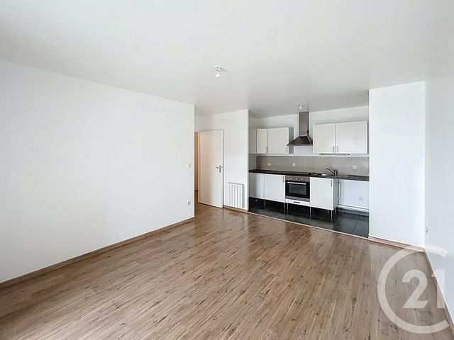 Afficher la photo en grand Appartement T3 à louer - 3 pièces - 62,90 m2 - Reims - 51 - CHAMPAGNE-ARDENNE