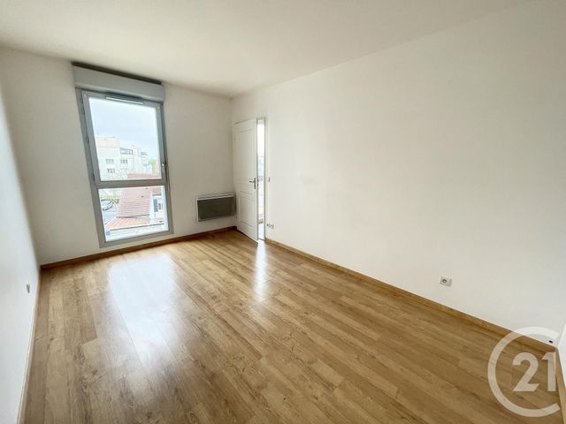 Afficher la photo en grand Appartement F2 à louer - 2 pièces - 40,80 m2 - Reims - 51 - CHAMPAGNE-ARDENNE