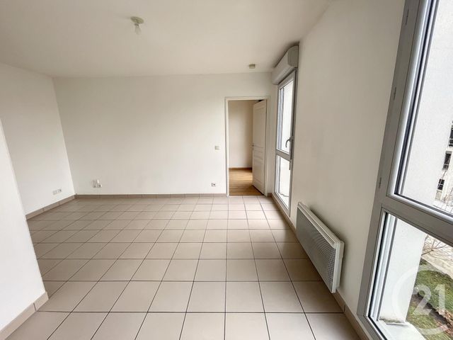 Afficher la photo en grand Appartement F2 à louer - 2 pièces - 40,80 m2 - Reims - 51 - CHAMPAGNE-ARDENNE