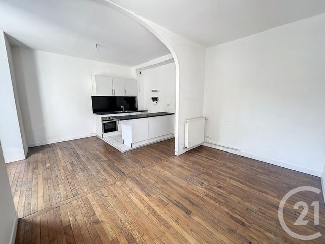 Afficher la photo en grand Appartement F2 à louer - 3 pièces - 64 m2 - Reims - 51 - CHAMPAGNE-ARDENNE