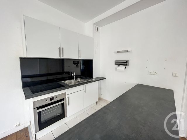 Afficher la photo en grand Appartement F2 à louer - 3 pièces - 64 m2 - Reims - 51 - CHAMPAGNE-ARDENNE