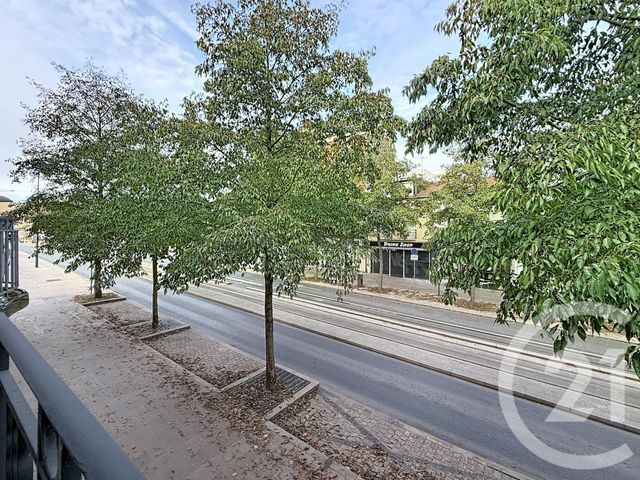 Appartement T3 à vendre - 3 pièces - 56,83 m2 - Reims - 51 - CHAMPAGNE-ARDENNE