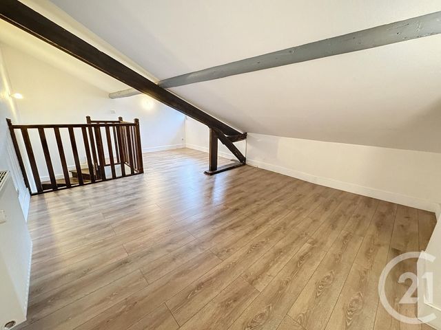 Appartement F2 à louer - 2 pièces - 62,70 m2 - Reims - 51 - CHAMPAGNE-ARDENNE