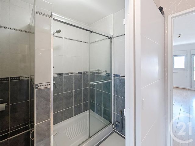 Appartement T2 à louer - 2 pièces - 48 m2 - Reims - 51 - CHAMPAGNE-ARDENNE