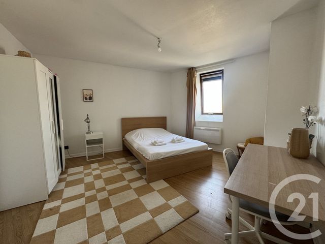 Appartement F4 &agrave; louer - 4 pi&egrave;ces - 79,21 m2 - Reims - 51 - CHAMPAGNE-ARDENNE