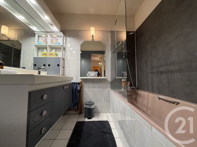 Maison &agrave; louer - 5 pi&egrave;ces - 96,97 m2 - Reims - 51 - CHAMPAGNE-ARDENNE