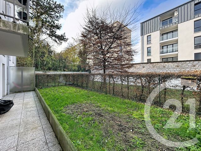 Appartement T2 &agrave; louer - 2 pi&egrave;ces - 41 m2 - Reims - 51 - CHAMPAGNE-ARDENNE