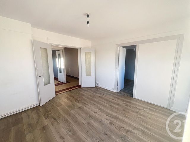 Appartement &agrave; louer - 3 pi&egrave;ces - 57 m2 - Reims - 51 - CHAMPAGNE-ARDENNE