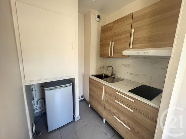 Appartement F1 &agrave; louer - 1 pi&egrave;ce - 27,49 m2 - Reims - 51 - CHAMPAGNE-ARDENNE