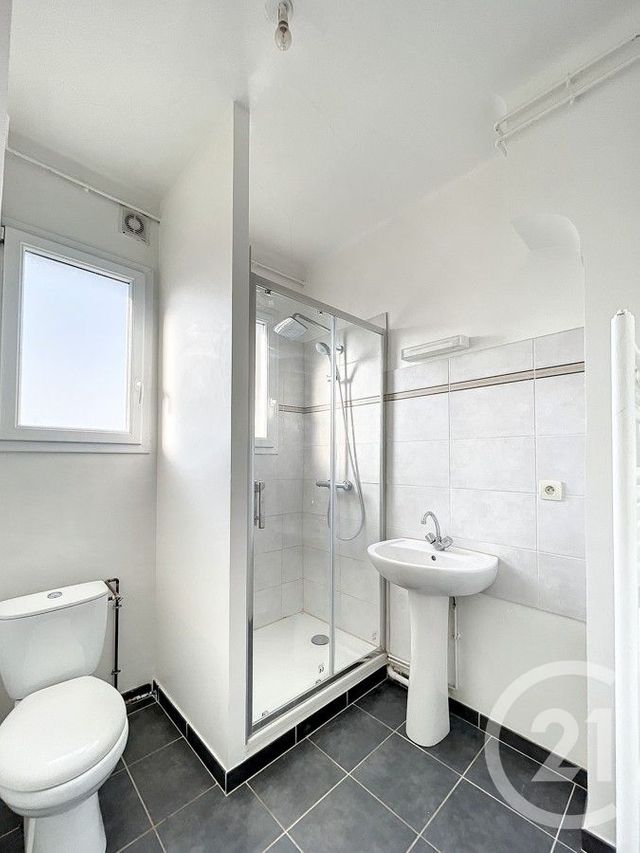 Appartement T3 &agrave; louer - 3 pi&egrave;ces - 57,40 m2 - Reims - 51 - CHAMPAGNE-ARDENNE