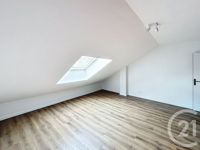 Appartement T4 &agrave; louer - 4 pi&egrave;ces - 81,13 m2 - Reims - 51 - CHAMPAGNE-ARDENNE