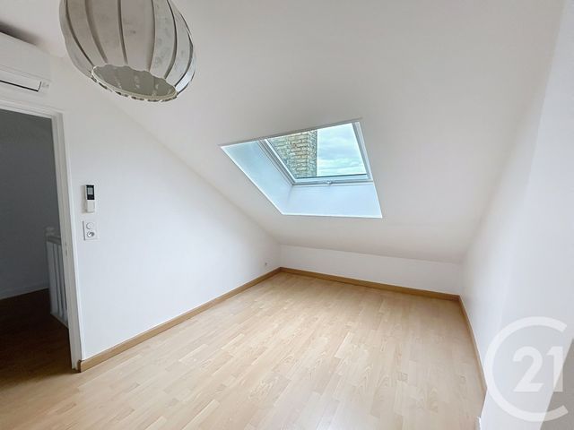 Appartement T4 &agrave; louer - 4 pi&egrave;ces - 81,13 m2 - Reims - 51 - CHAMPAGNE-ARDENNE