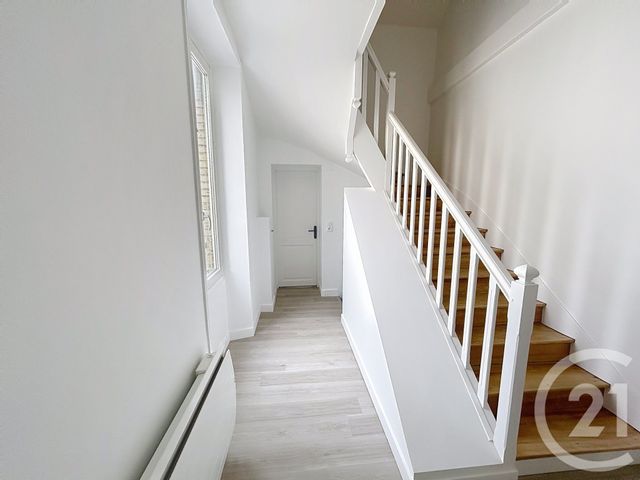 Appartement T4 &agrave; louer - 4 pi&egrave;ces - 81,13 m2 - Reims - 51 - CHAMPAGNE-ARDENNE