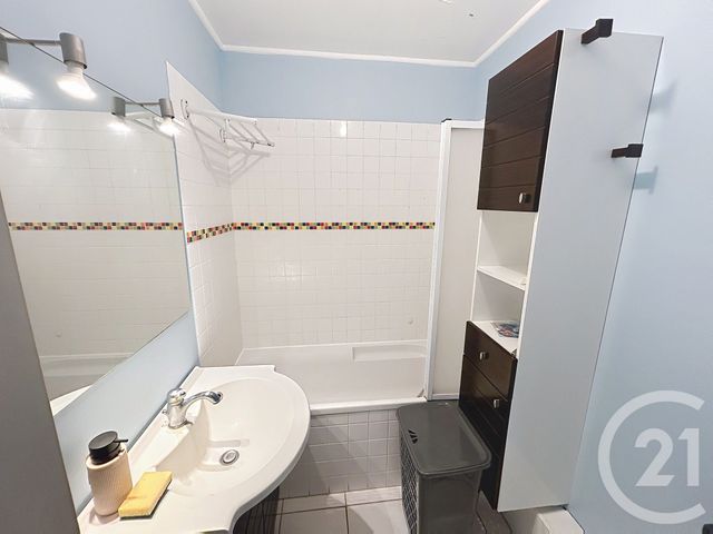 Appartement T2 &agrave; louer - 2 pi&egrave;ces - 44,16 m2 - Reims - 51 - CHAMPAGNE-ARDENNE