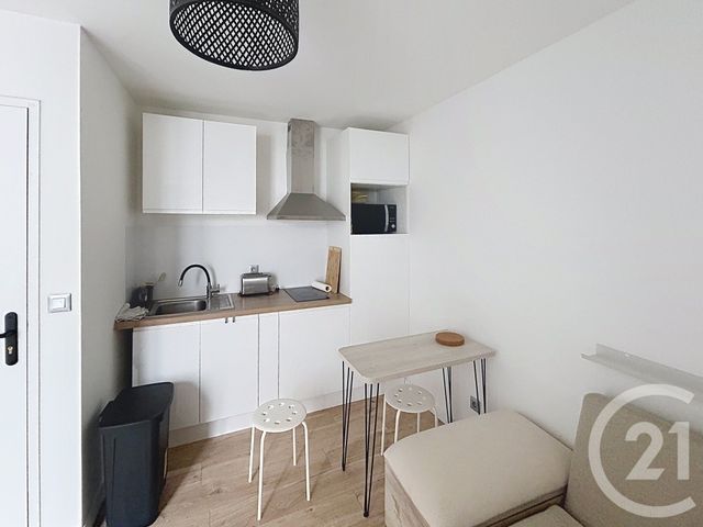 Appartement T2 &agrave; louer - 2 pi&egrave;ces - 21,50 m2 - Reims - 51 - CHAMPAGNE-ARDENNE