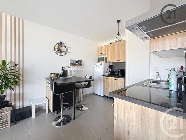 Appartement F2 &agrave; louer - 2 pi&egrave;ces - 49,96 m2 - Tinqueux - 51 - CHAMPAGNE-ARDENNE
