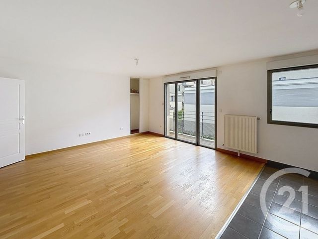 Appartement F3 &agrave; louer - 3 pi&egrave;ces - 66,65 m2 - Reims - 51 - CHAMPAGNE-ARDENNE