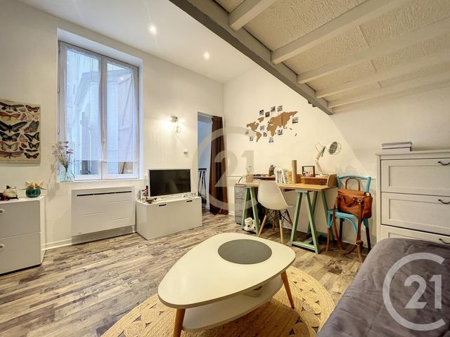 Appartement Studio &agrave; louer - 1 pi&egrave;ce - 29 m2 - Reims - 51 - CHAMPAGNE-ARDENNE