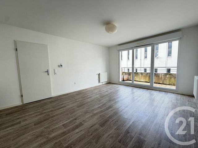 Appartement F3 &agrave; louer - 3 pi&egrave;ces - 61,46 m2 - Reims - 51 - CHAMPAGNE-ARDENNE