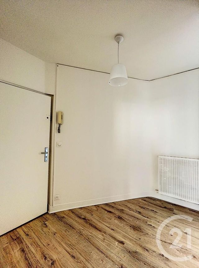 Appartement F1 &agrave; louer - 1 pi&egrave;ce - 15,10 m2 - Reims - 51 - CHAMPAGNE-ARDENNE