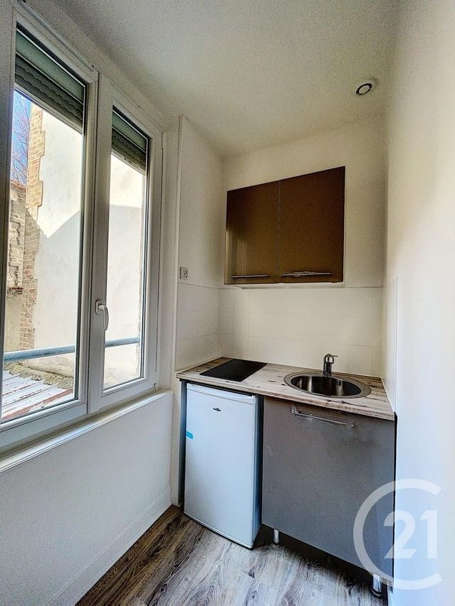 Appartement F1 &agrave; louer - 1 pi&egrave;ce - 15,10 m2 - Reims - 51 - CHAMPAGNE-ARDENNE