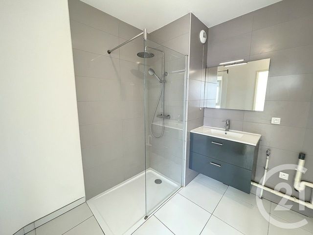 Appartement F2 &agrave; louer - 2 pi&egrave;ces - 42,60 m2 - Reims - 51 - CHAMPAGNE-ARDENNE