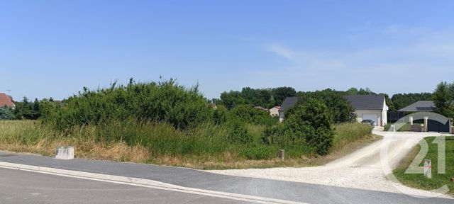 Terrain à vendre ST QUENTIN LES MARAIS