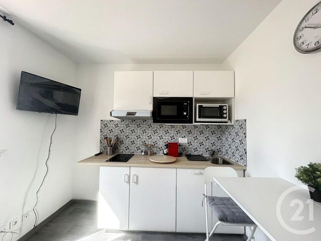 Appartement Studio &agrave; louer - 1 pi&egrave;ce - 15,78 m2 - Reims - 51 - CHAMPAGNE-ARDENNE