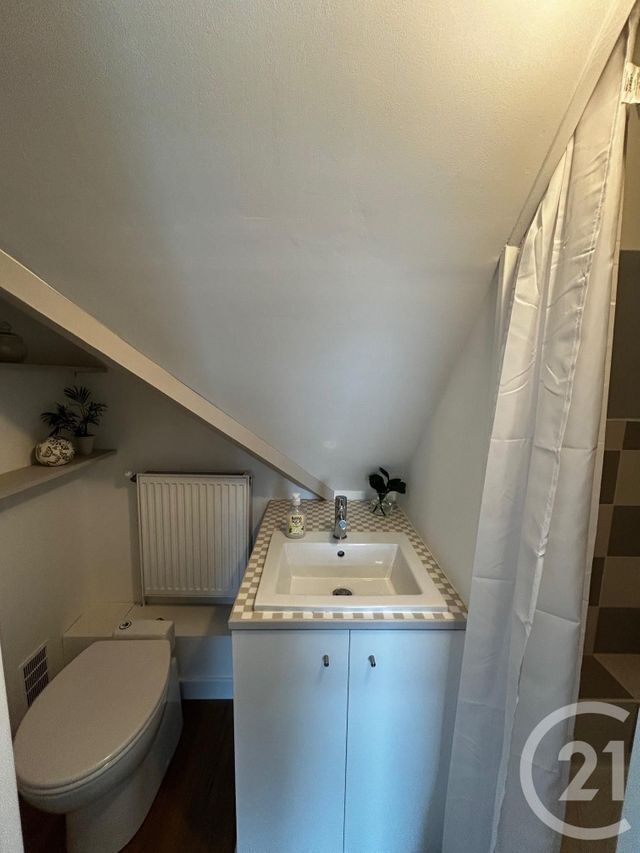 Appartement Studio &agrave; louer - 1 pi&egrave;ce - 14,81 m2 - Reims - 51 - CHAMPAGNE-ARDENNE