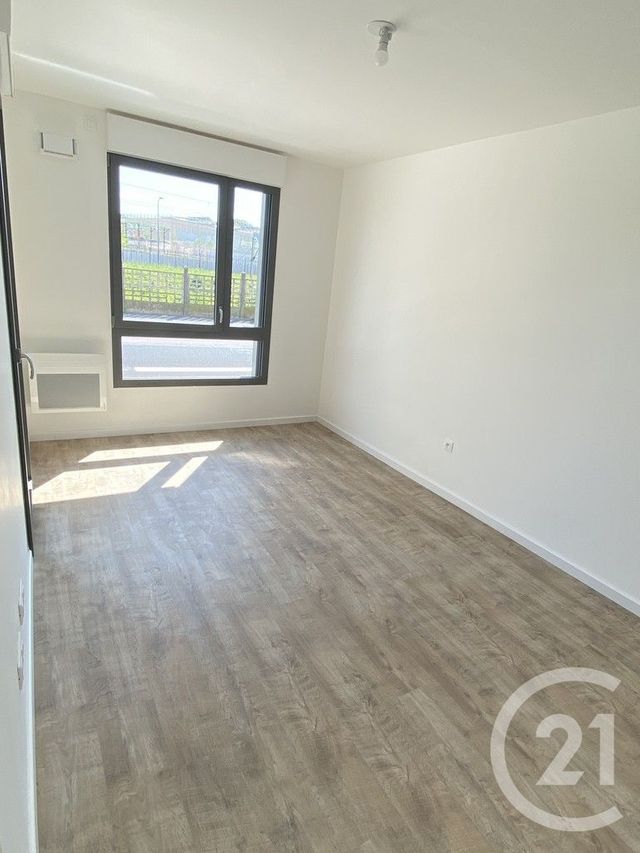Appartement T2 &agrave; louer - 2 pi&egrave;ces - 41,20 m2 - Reims - 51 - CHAMPAGNE-ARDENNE