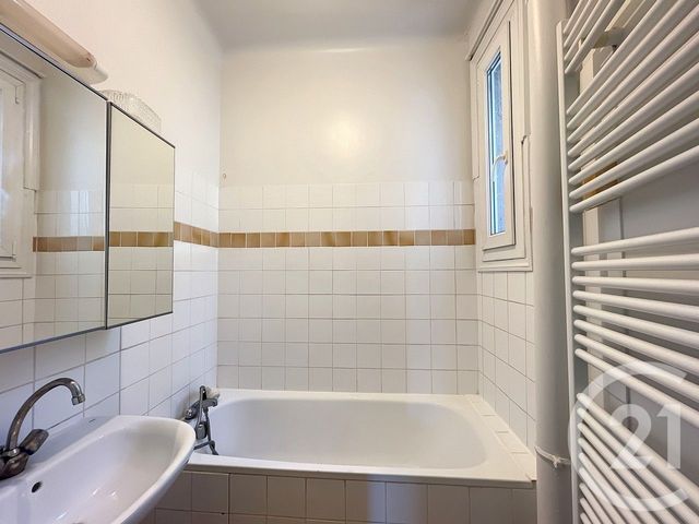 Appartement T3 &agrave; louer - 3 pi&egrave;ces - 51,04 m2 - Reims - 51 - CHAMPAGNE-ARDENNE