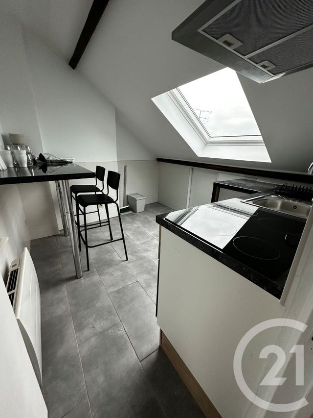 Appartement T1 &agrave; louer - 2 pi&egrave;ces - 28 m2 - Reims - 51 - CHAMPAGNE-ARDENNE