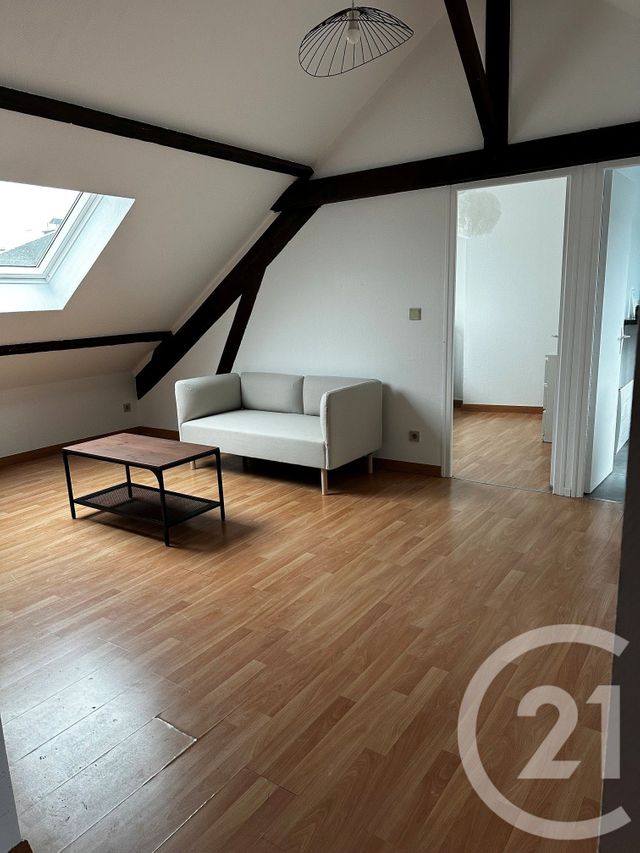 Appartement T1 &agrave; louer - 2 pi&egrave;ces - 28 m2 - Reims - 51 - CHAMPAGNE-ARDENNE