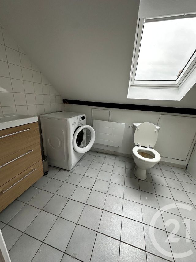 Appartement T1 &agrave; louer - 2 pi&egrave;ces - 28 m2 - Reims - 51 - CHAMPAGNE-ARDENNE