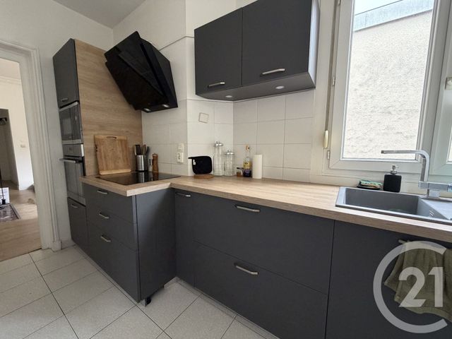 Appartement F3 &agrave; louer - 3 pi&egrave;ces - 64 m2 - Reims - 51 - CHAMPAGNE-ARDENNE